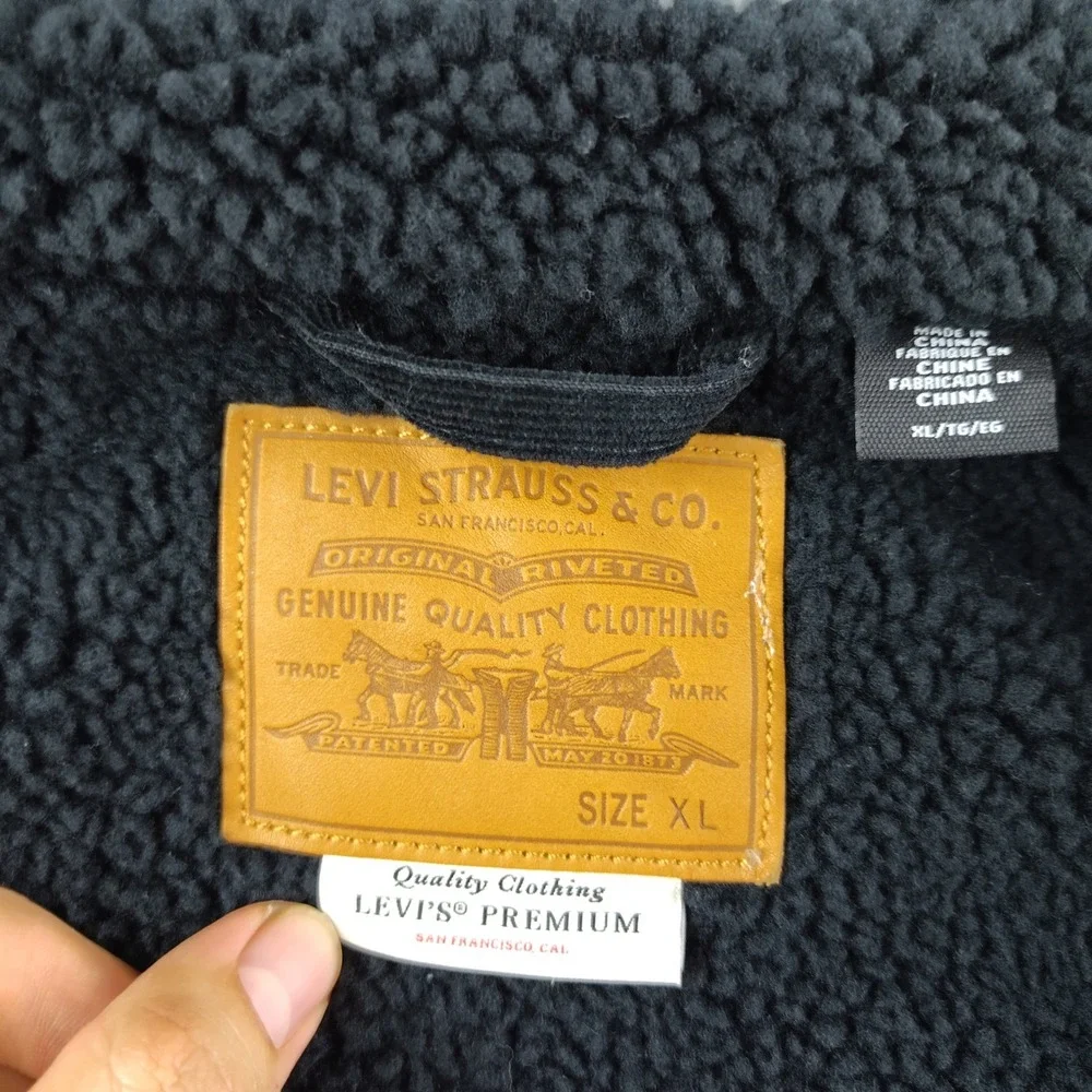Levis Premium Corduroy Jacket Mens XL Type III Sherpa Collar Lined Black EUC